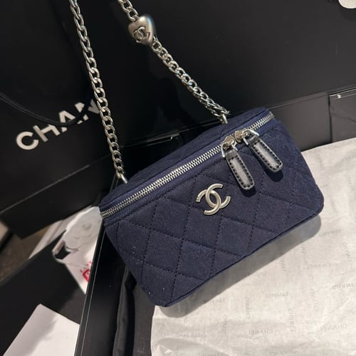 حقيبه شانيل متوفره بلونين