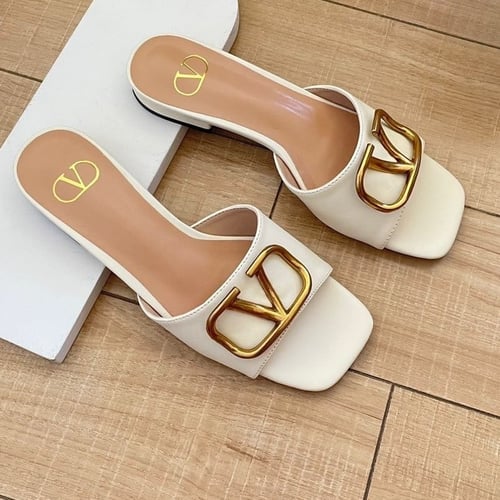 حذاء فالنتينو بعدة الوان