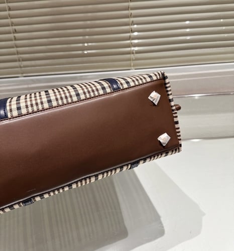 حقيبة توري بورش /توت كاروهات