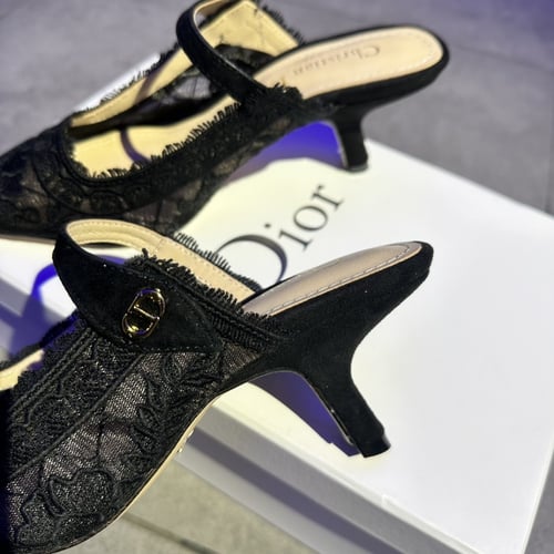 كعب ديور دانتيل اسود