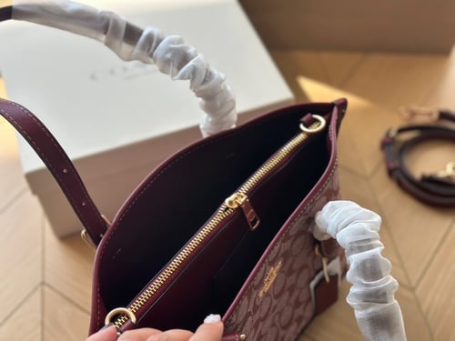 شنطه كوتش عودي