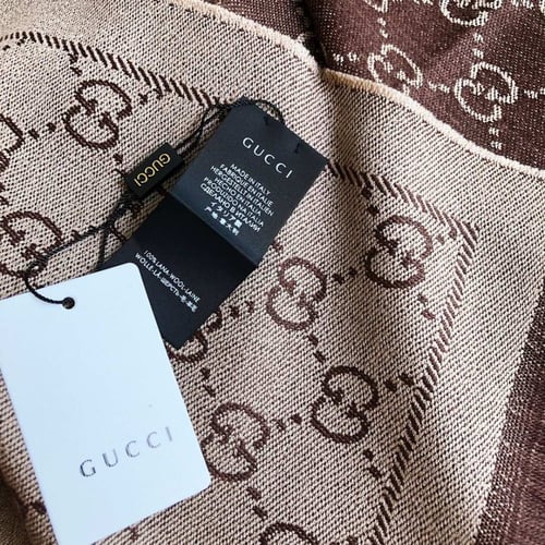 سكارف غوتشي