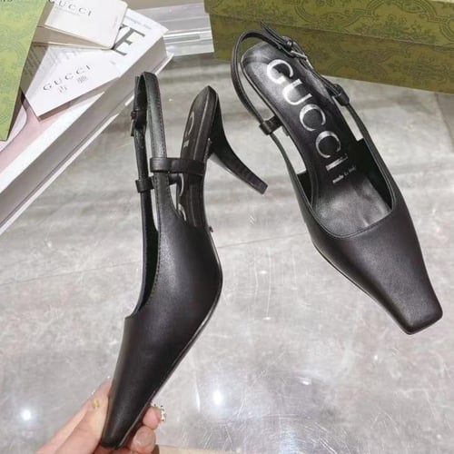 كعب غوتشي أسود / أبيض