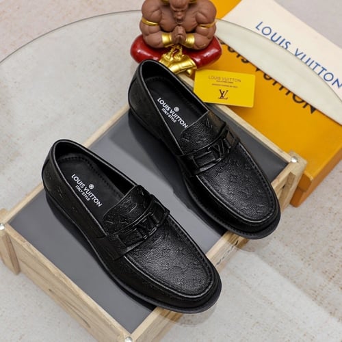 حذاء LV رجالي