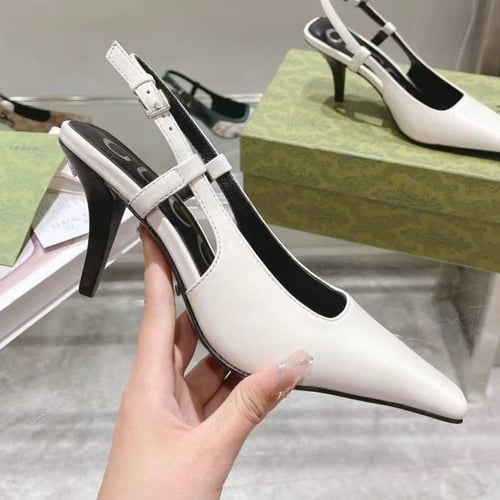 كعب غوتشي أسود / أبيض