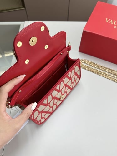 شنطه فالنتينو صغيره