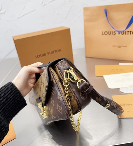 حقيبة Lv | بنقوش