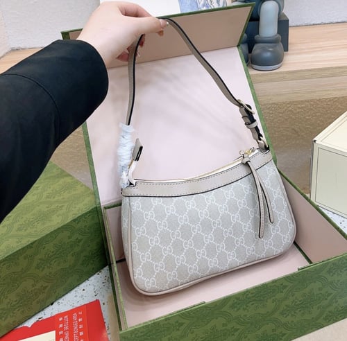 حقيبة غوتشي كتف / بيج