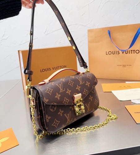 حقيبة Lv | بنقوش