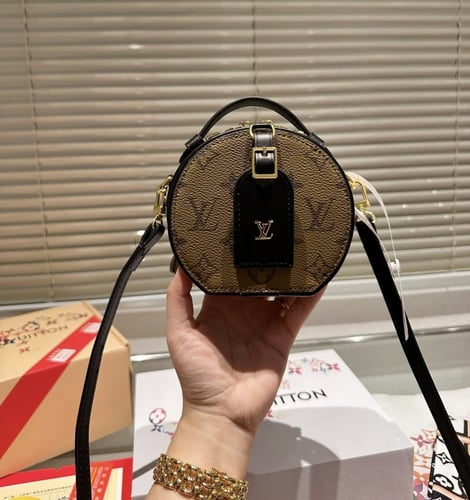 حقيبة لويس فيتون Mini Boite Chapeau