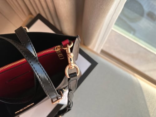 شنطه كوتش بني