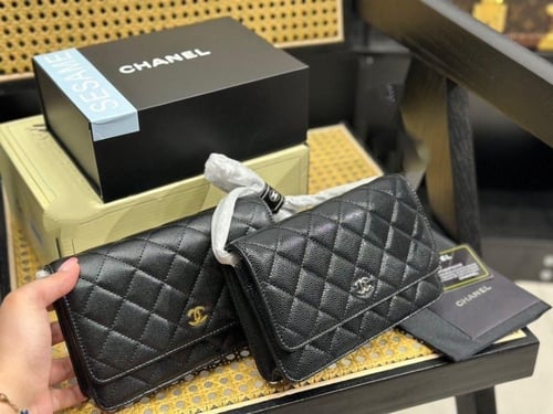 حقيبة شانيل كتف بعده الوان