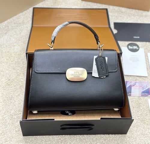 حقيبة كوتش بمقبض علوي/ عدة الوان