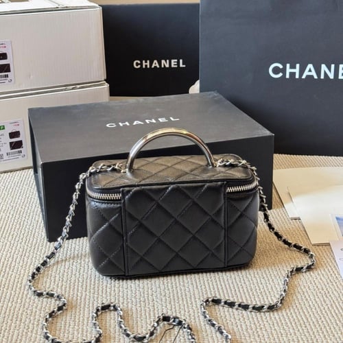 حقيبة chanel | فضي عدة الوان صغيرة