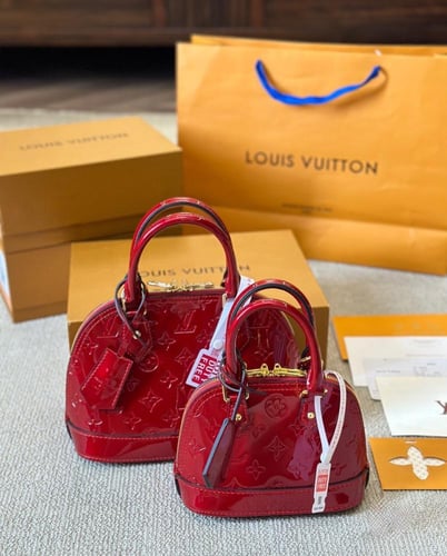 حقيبة بيبي الما جلد لامع LV