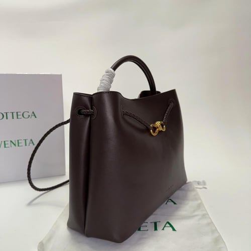 حقيبة بوتيغا BV