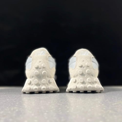 حذاء رياضي نيو بالنس NB