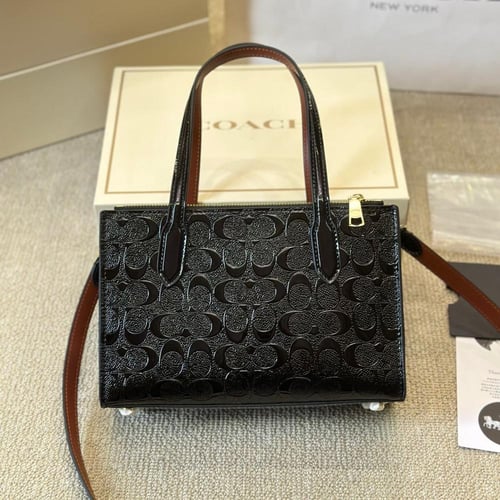 حقيبة كوتش جلد عدة الوان