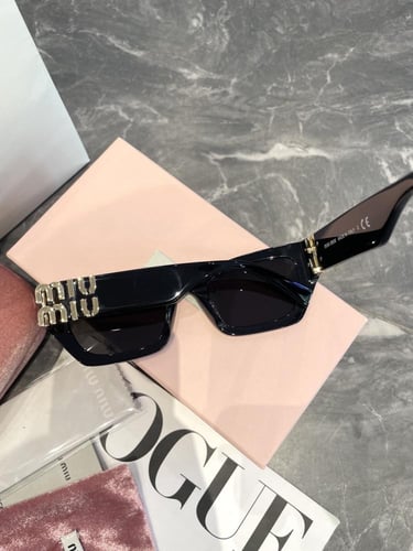 نظارة ميو ميو