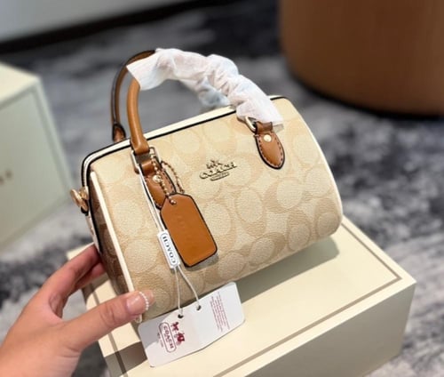 كوتش ميني عدة الوان