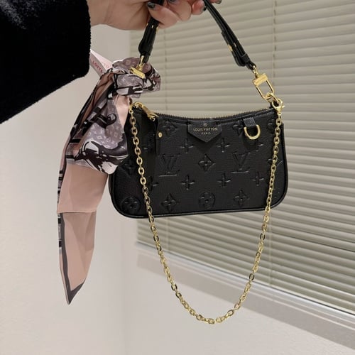 شنطه LV صغيره بعده الوان