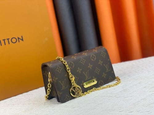 حقيبة لويس فيتون LV صغيرة