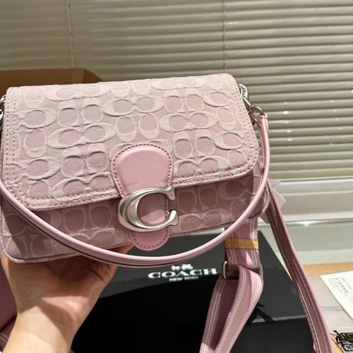 حقيبة كوتش | كتف ناعمة وردي