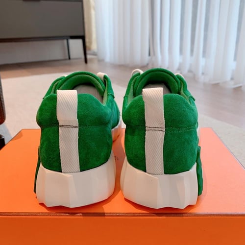 سنيكرز باونسيغ من ارميز اخضر