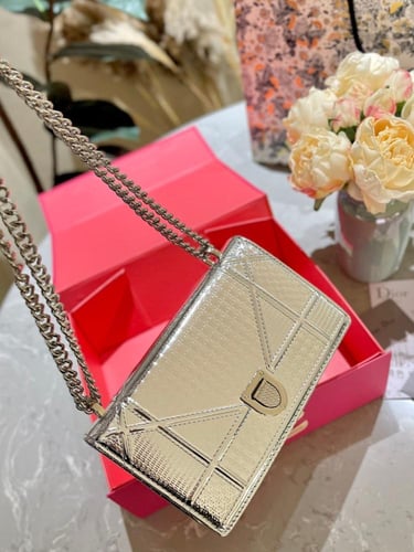 حقيبة dior كروس