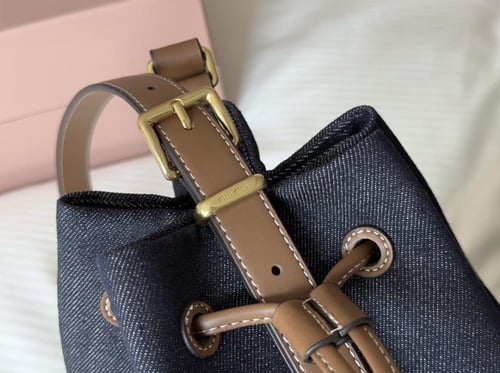 حقيبة ميو ميو قماشية بحجمين