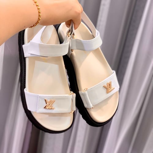 حذاء LV عدة الوان