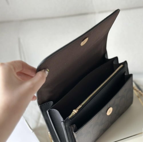 حقيبة كوتش صغيرة بني