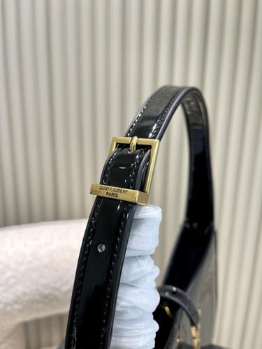 حقيبة سان لوران ysl / عدة الوان