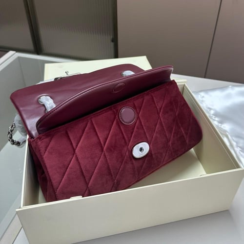 كوتش تابي مخمل بعدة الوان