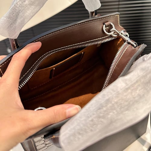 حقيبة كوتش عدة الوان