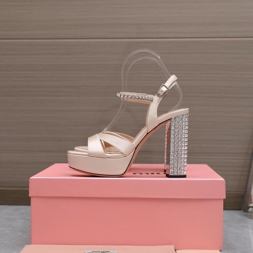 كعب ميو ميو