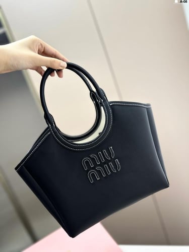 حقيبة ميو ميو