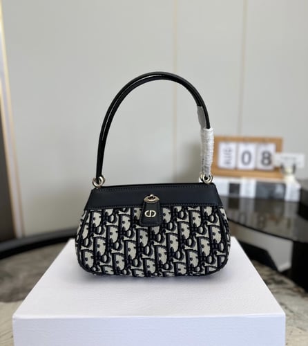 حقيبة ديور key / صغيرة