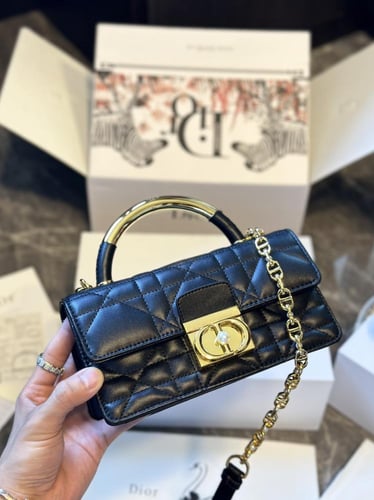 حقيبة ديور اسود