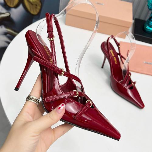 كعب ميو ميو بعدة الوان