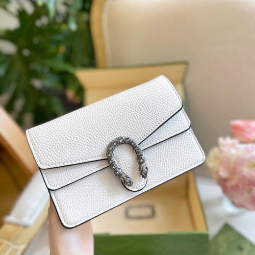 حقيبة غوتشي بعدة الوان