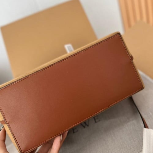 حقيبة لويفي الحجم الصغير