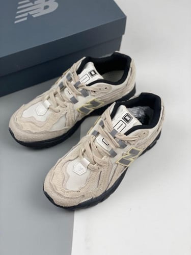 حذاء رياضي NB بيج