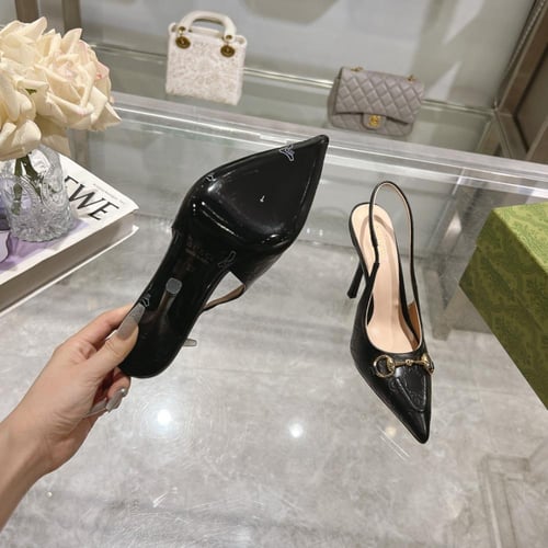 كعب غوتشي اسود