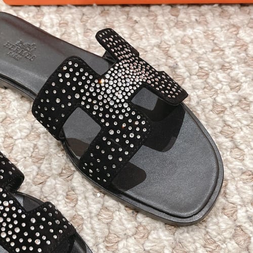 سليبر Hermes أسود بلمعة