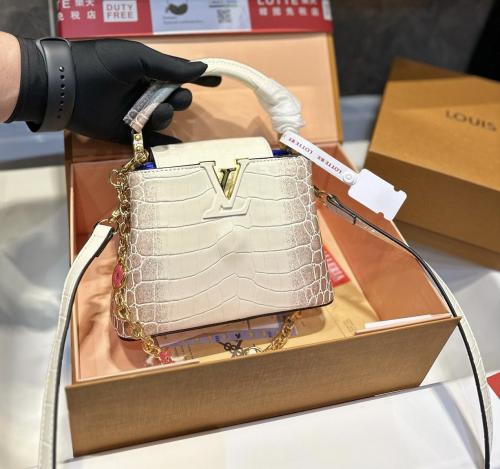 حقيبة LV | جلد