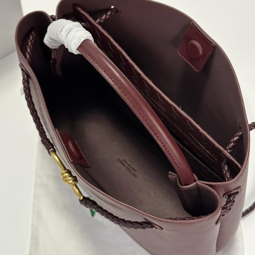 حقيبة بوتيقا BV