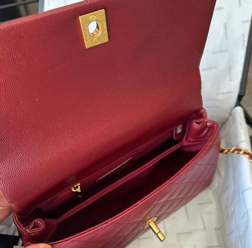 حقيبة شانيل| عودي بحجمين