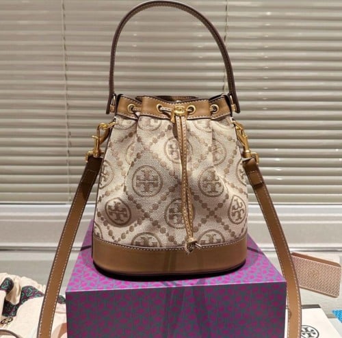 حقيبة توري بورش دلو بنقوش | 3 الوان