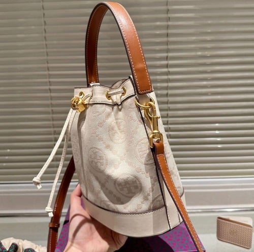 حقيبة توري بورش دلو بنقوش | 3 الوان